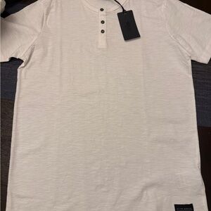 Silver Jeans Co. Short Sleeve White Tee Boy’s Size Large